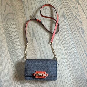 Michael Kors Jet Set Small Logo Smartphone Convertible Crossbody Bag